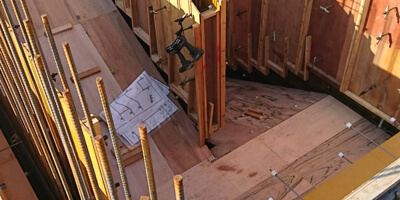 スラブ（天井・床）貼り